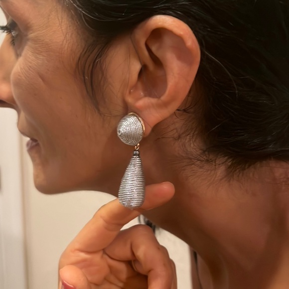 Silver drop earrings - Picture 2 of 3